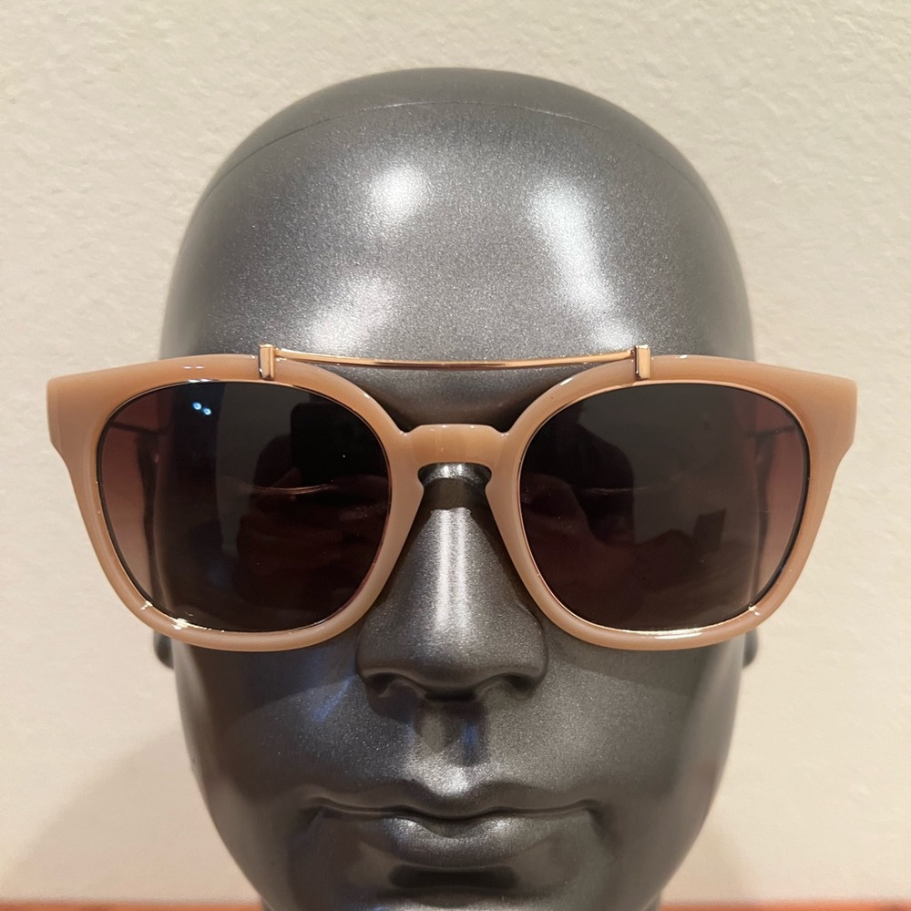Tory Burch woman’s sunglasses pink TY 138613 51()20 135-3N mint